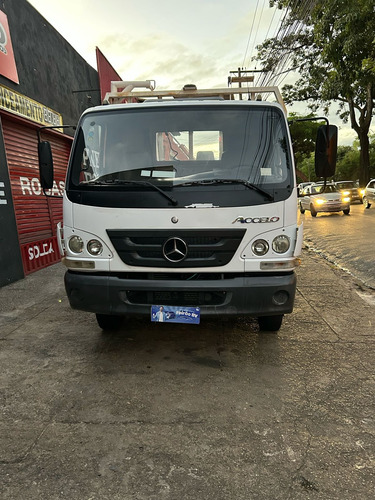 M.benz/accelo1016