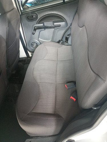 Fiat Uno 1.4 Way Flex 5p