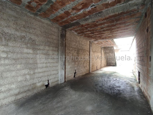 Imagen 4 de 14 de Marol Rentahouse Vende Casa En Centro De Valencia 22-1848