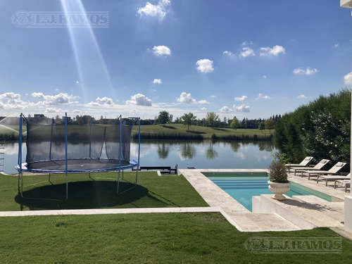 Imagen 6 de 24 de Casa En Venta - El Golf - Nordelta
