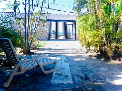 Imagen 6 de 30 de Casa Frente Al Mar, Ideal Para Posada. Precio Negociable !!!