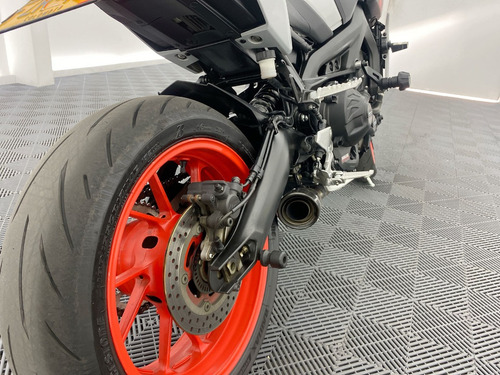 Imagen 25 de 25 de Yamaha Mt09