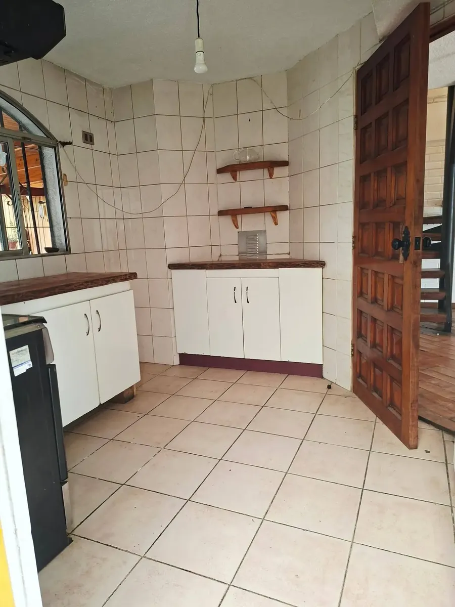 Imagen 5 de 11 de Se Vende Hermosa Casa De 3 Pisos.