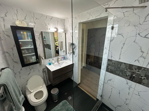 Espectacular Apartamento Amoblado Venta En Escampadero Kr