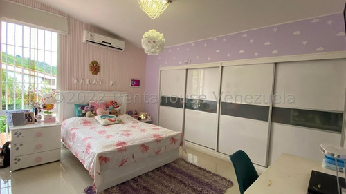 Imagen 12 de 26 de Casa Remodelada En Venta Colinas De Los Ruices Mls #22-25755 Ingrid Guzmán