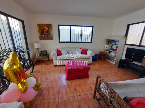 Imagen 6 de 13 de Casa En Arroyo Hondo Nuevo, 2 Niveles, 4 Habitaciones, Detras Del Nacional