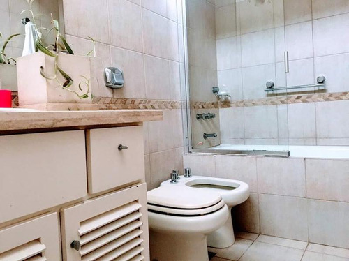 Casa (uso Comercial) En Venta, Cerro De Las Rosas. En Pleno Tejeda, Zona Norte