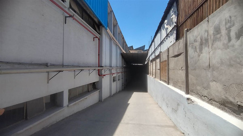 Galpón/bodega En Arriendo, Macul, P.de Valdivia, Qulín