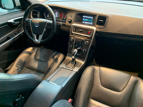 Volvo S 60 Kinetic 1600turbo Aut 4x2 180 Hp