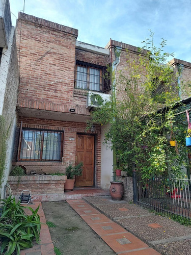 Castelar Norte Venta O Permuta De Duplex Excelente Ubicacion