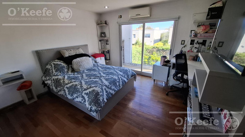 Imponente Casa En Venta De 5 Ambientes En Altos De Hudson Ii, Hudson, Berazategui