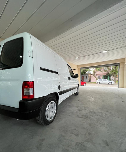 Imagen 3 de 15 de Peugeot Partner 2013 1.6 Hdi Furgon Confort