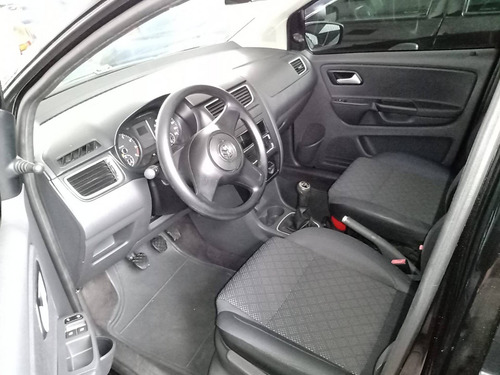 Imagem 9 de 10 de Volkswagen Fox 1.0 Mi 8v Flex 4p Manual