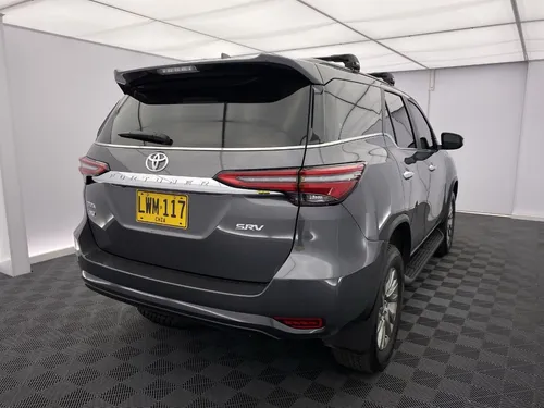 Toyota Fortuner 2.7 Srv At 4x2