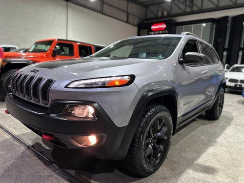 Jeep Cherokee 3.3l Trailhawk At