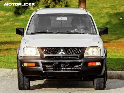 Mitsubishi L200 New 2.5 Diesel 4x2 | Permuta / Financia