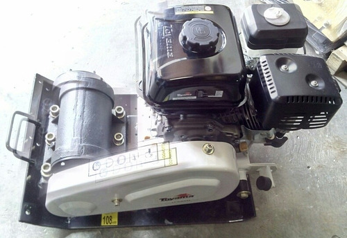 Imagen 5 de 6 de Compactadora Tipo Rana Marca Toyama Motor A Gasolina Toyama
