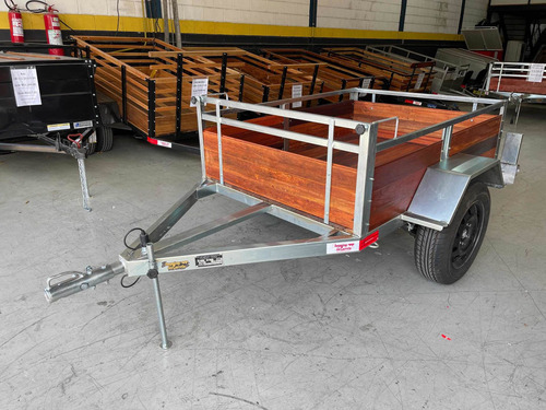 Imagem 1 de 15 de Carretinha Fazendinha 1.50 X 1.10 X 0.40 - Carreta 0km