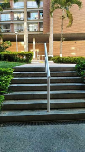 Imagen 3 de 19 de Se Vende Apartamento 107m2 2h/2b/2p Altos De Villanueva 9588
