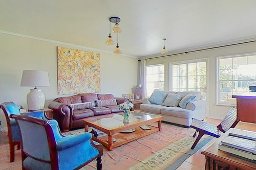 Tranquilidad Y Buena Conectividad| En Venta (63081)