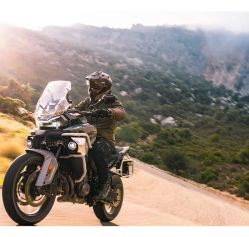 Imagen 2 de 18 de Cfmoto 800mt 2023 Sauma - Motos Test Drive (bbva)