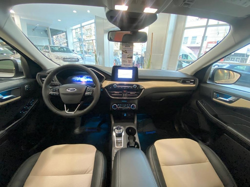 Imagen 12 de 18 de Ford Kuga Titanium Hibrida 2.5 At 4x4 2022