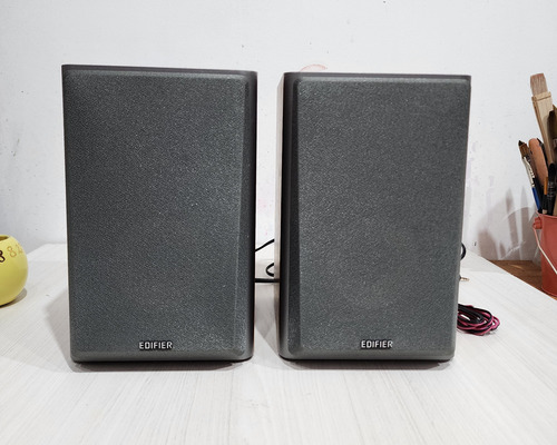 Parlantes Edifier R1000t4 24w Casi Nuevos!! Plateado (Usado)