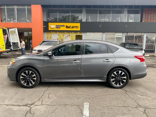 Nissan Sentra 1.8 B17 Fl Sr