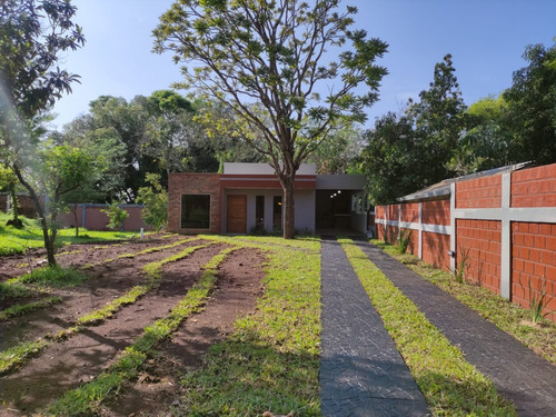 Vendo Casa A Estrenar En El Barrio Santa Librada De Cambyreta: 3 Habitaciones Y 1 Baño.