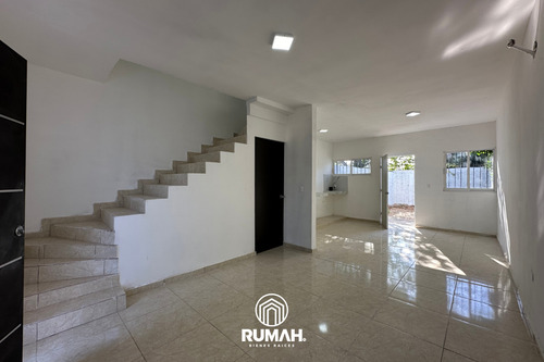 Casa En Venta En Col. Flores Magón