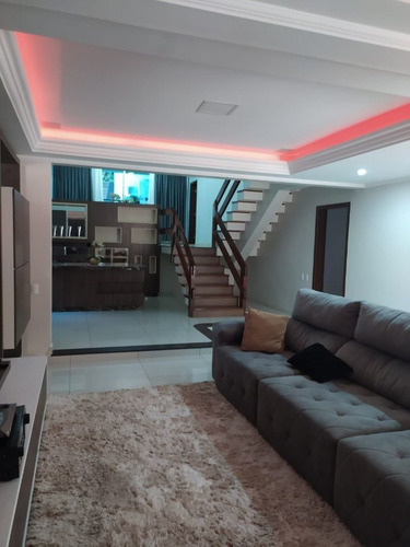 Imagem 3 de 25 de So0002 - Lindo Sobrado De Alto Padrão Para Venda Totalmente Mobiliado Na Região Central No Bairro Maracanã Em Foz Do Iguaçu/pr - So0002