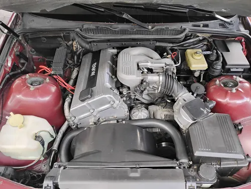 BMW Serie 3 1.8 318is E36