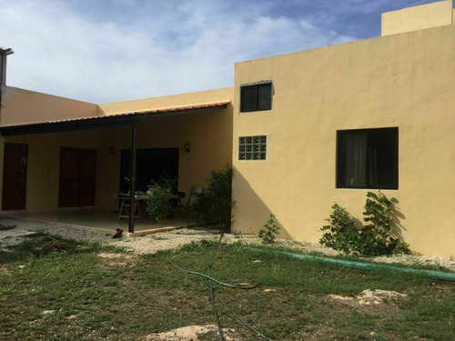 Venta De Cómoda Casa De Un Piso En Baspul