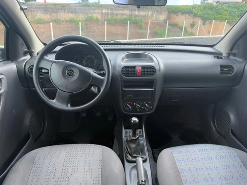 Chevrolet Corsa 1.4 MPFI MAXX SEDAN 8V FLEX 4P MANUAL