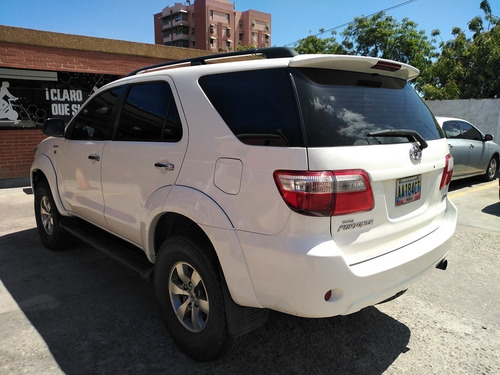 Toyota Fortuner Sr5 7ptos Automatica 4x4