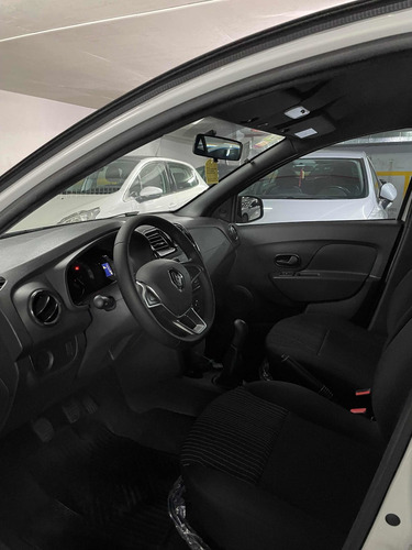 Imagen 12 de 15 de Renault Logan 2020 1.6 16v Life Sepautos
