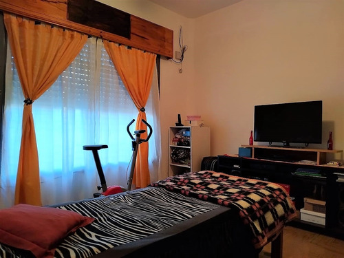 Imagen 9 de 11 de Venta Casa Isidro Casanova
