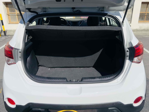 Hyundai HB20X 1.6 16V STYLE FLEX 4P AUTOMÁTICO