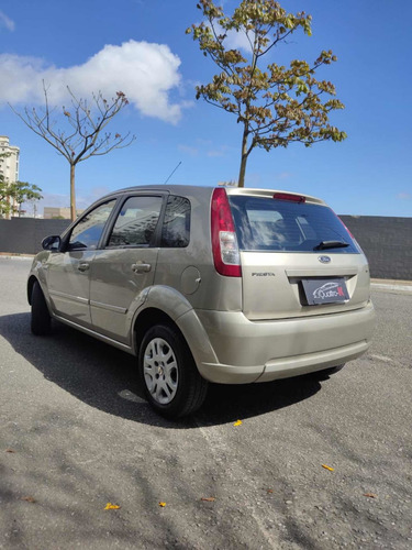 Imagem 4 de 11 de Ford Fiesta 1.6 Class