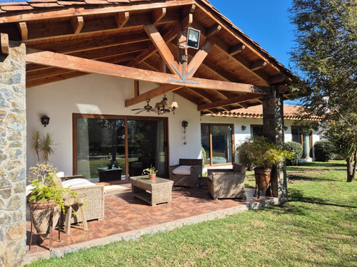 Casa En Parcela De Lujo En Condominio Top. Un Sueño.