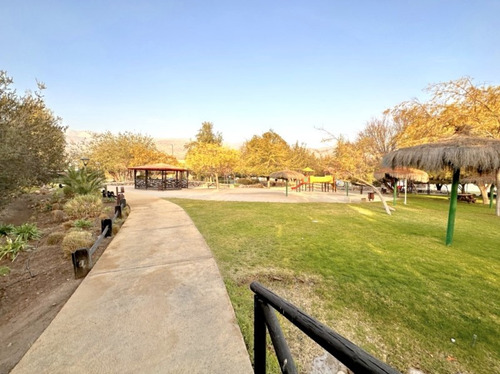 Los Bosques, Piedra Roja, Chicureo Oriente