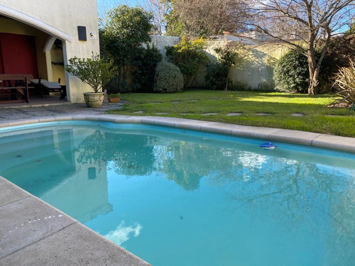 Venta Casa Carrasco 4 Dormitorios 3 Baños Barbacoa Piscina
