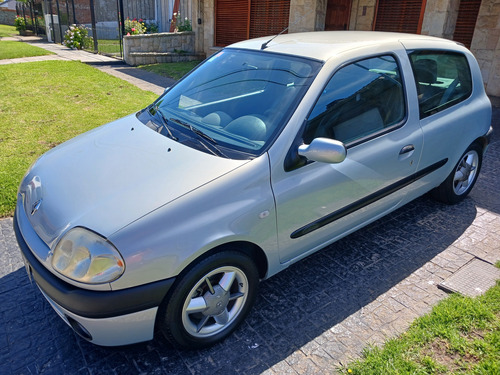 Renault Clio 1.6 Sport
