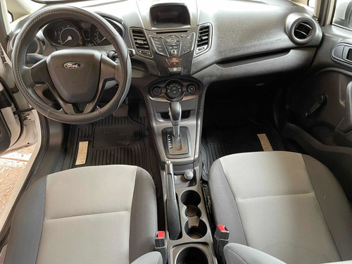 Imagen 14 de 14 de Ford Fiesta 2015 1.6 Se Sedan At