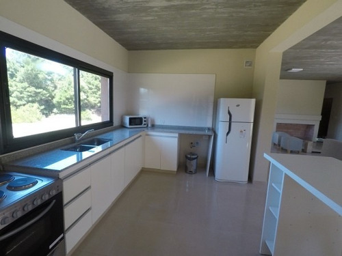 Imagen 9 de 18 de Ecuestre - Muy Buena Casa En Alquiler Temporal En Costa Esmeralda Temporada 2021