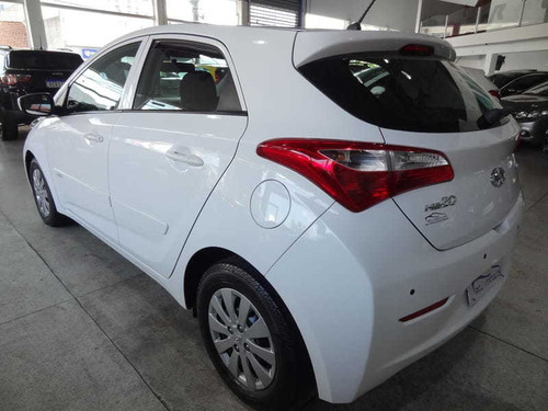 Imagem 6 de 9 de Hyundai Hb20 1.0mt Comfort Plus 2015