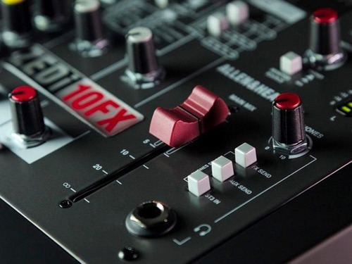 Consola Allen & Heath ZEDi-10 Zedi de mezcla 127V