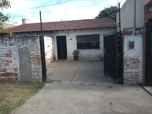 Imagen 1 de 9 de Venta - 2 Dptos. Oportunidad Unica!!!