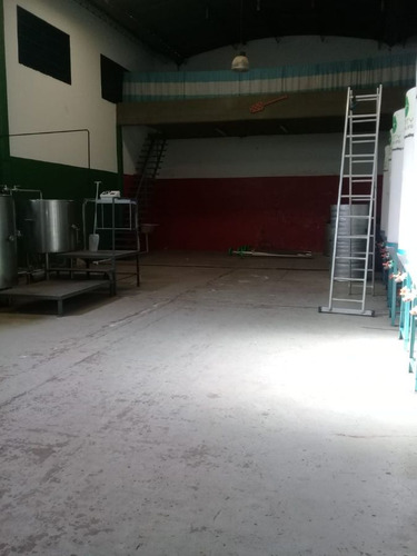 Galpón En Alquiler De 400m2 Ubicado En Caseros