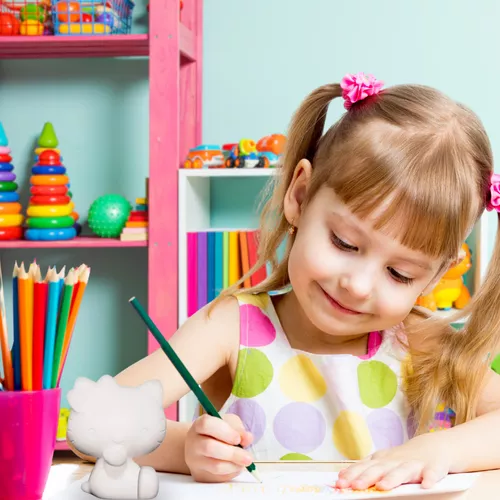 Boneca Hello Kitty Para Colorir Com Canetinhas Para Pintar em